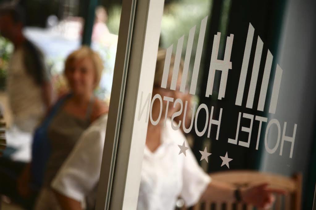 Hotel Houston Ріміні Екстер'єр фото